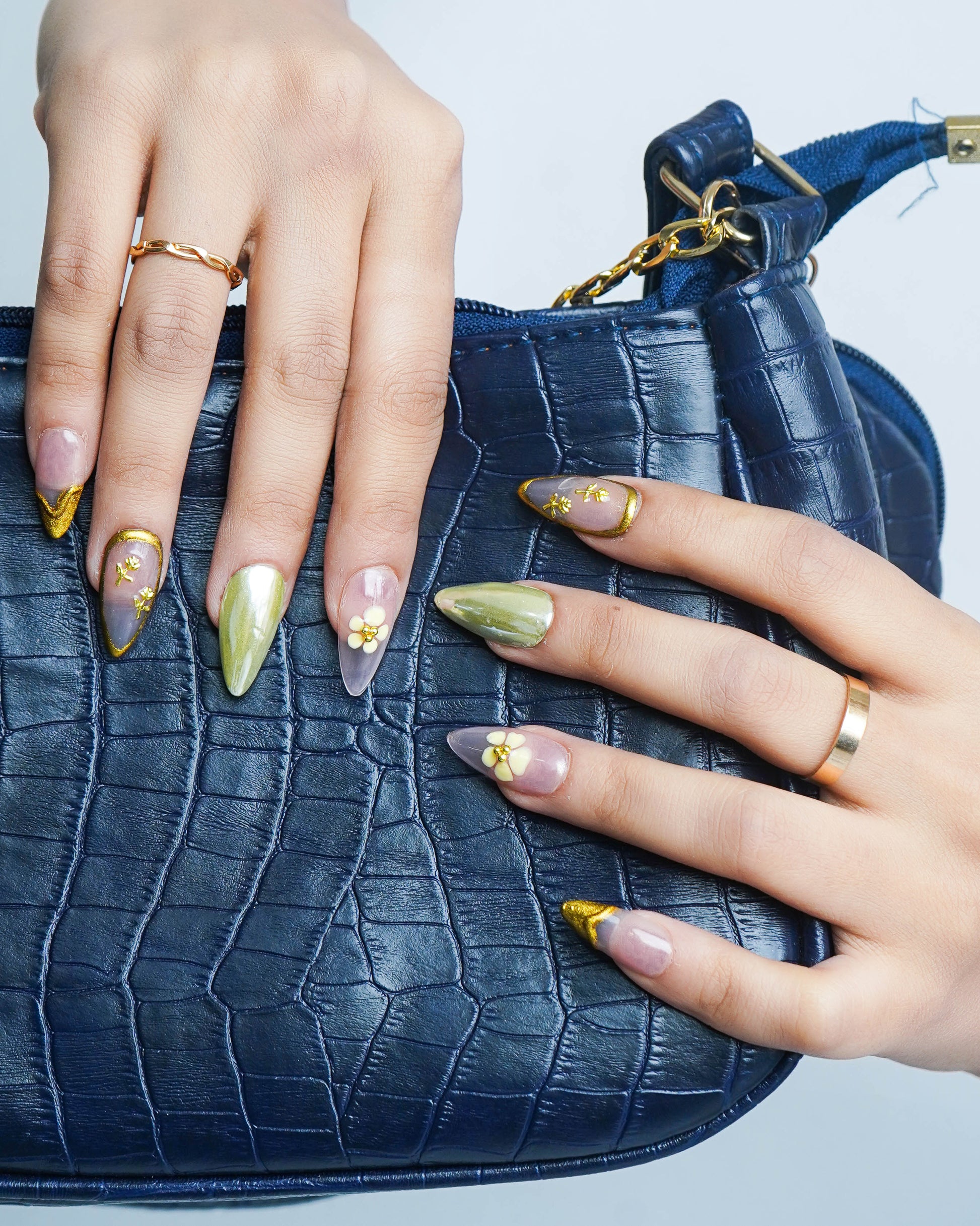 Golden Bloom Press On Nails